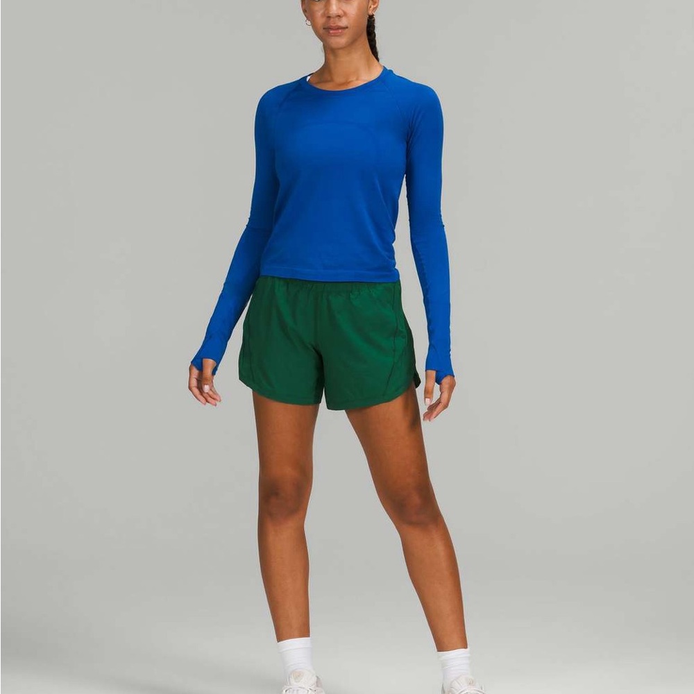 BNWOT Lululemon Track That Mid-Rise Lined Short 5"